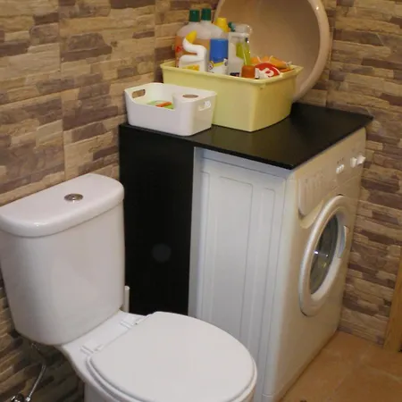 펜션 Hillhouse Gradil